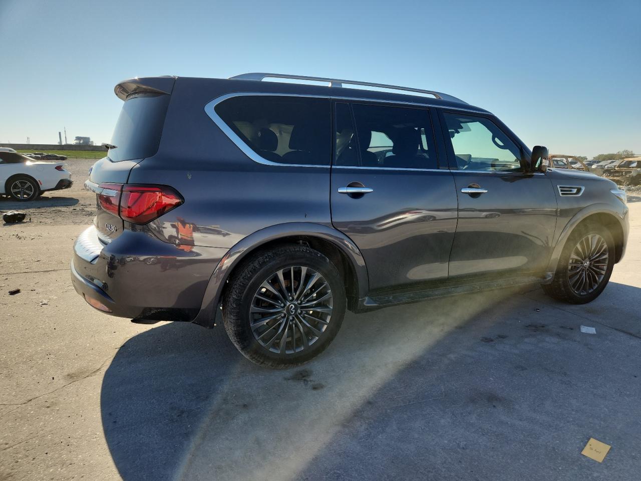 INFINITI QX80 SENSORY