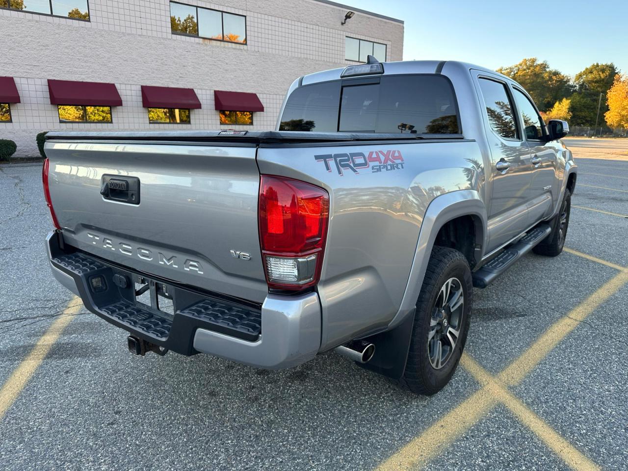 TOYOTA TACOMA DOUBLE CAB