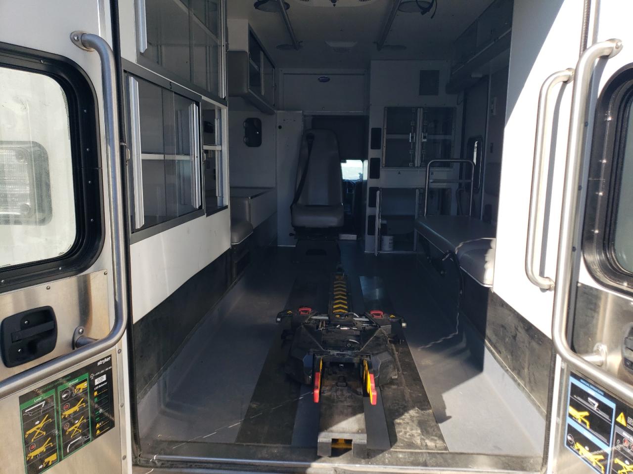 FORD F-450 SUPER DUTY