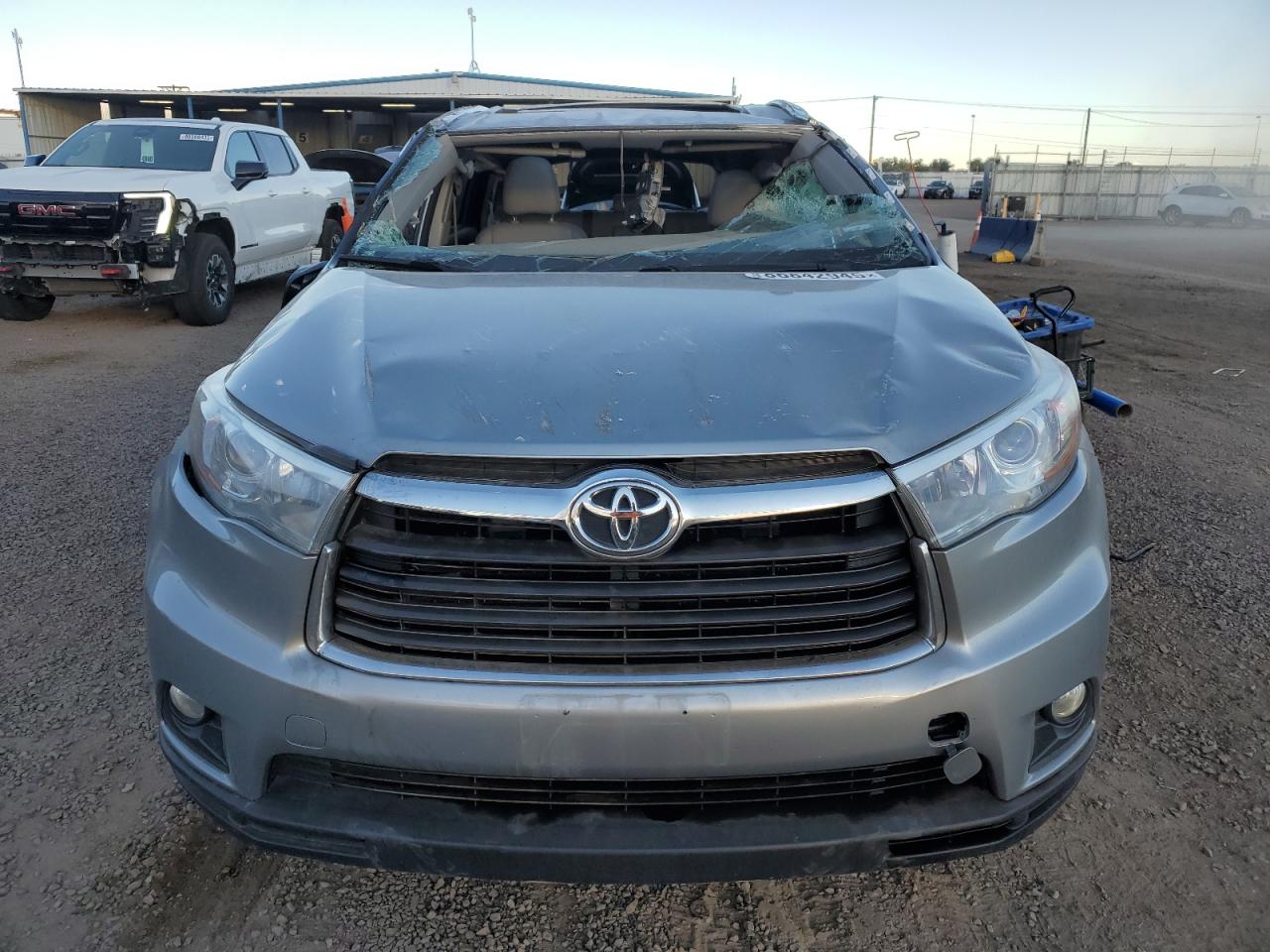 TOYOTA HIGHLANDER XLE