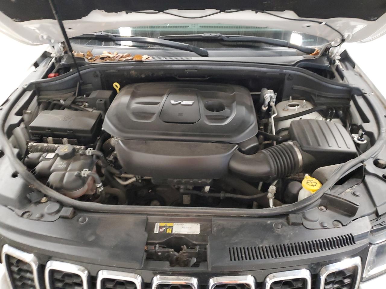 JEEP GRAND CHEROKEE LAREDO