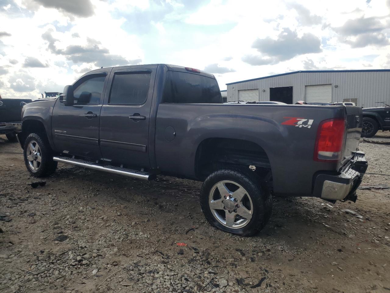 GMC SIERRA K2500 SLT