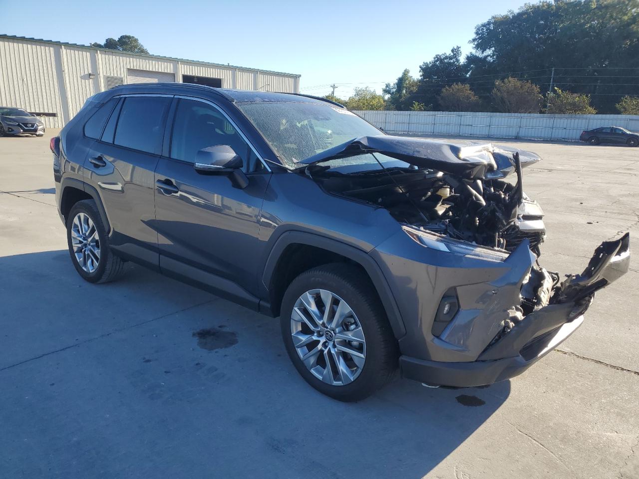 TOYOTA RAV4 XLE PREMIUM
