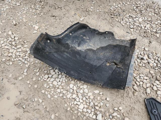 2016 HYUNDAI GENESIS 3. - KMHGN4JE6GU134883