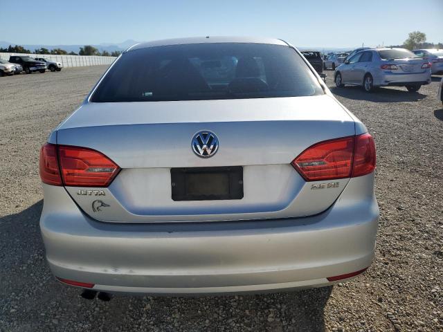 2011 VOLKSWAGEN JETTA SE - 3VWDZ7AJ0BM373902