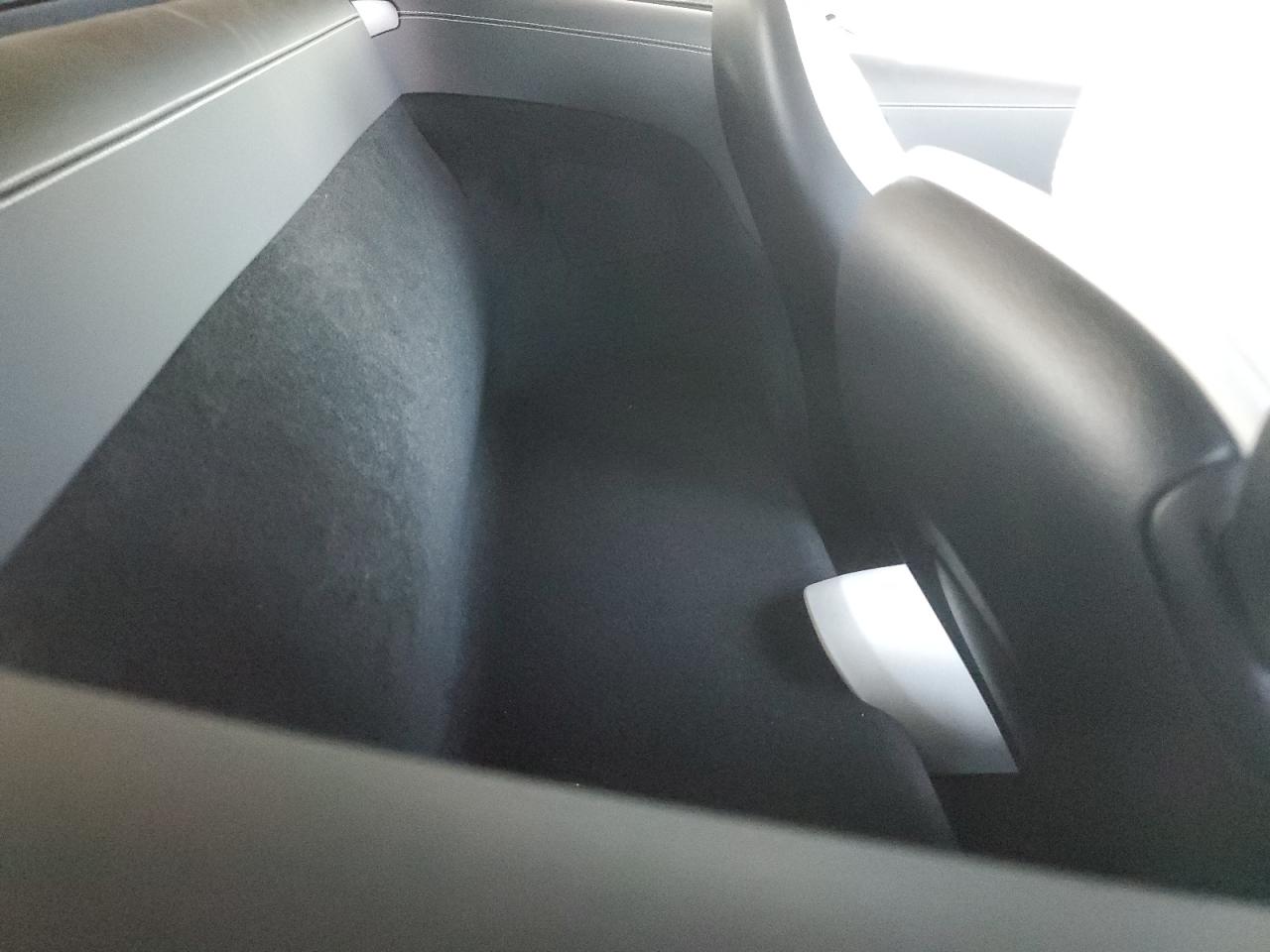 MERCEDES-BENZ AMG GT 55