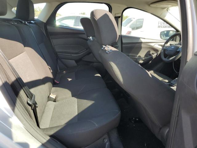 2015 FORD FOCUS SE 1FADP3K21FL262636