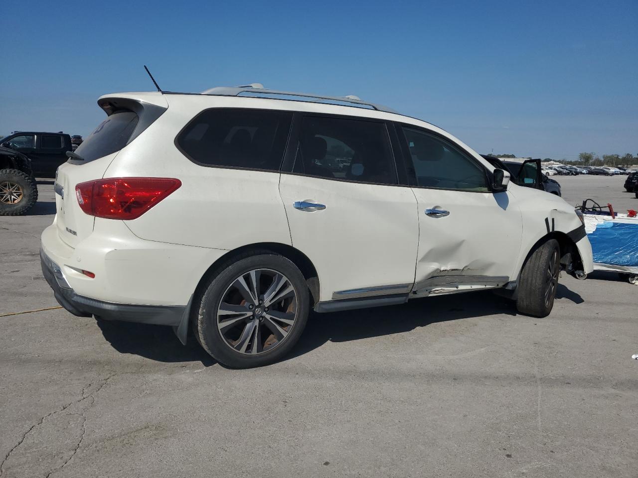 NISSAN PATHFINDER S