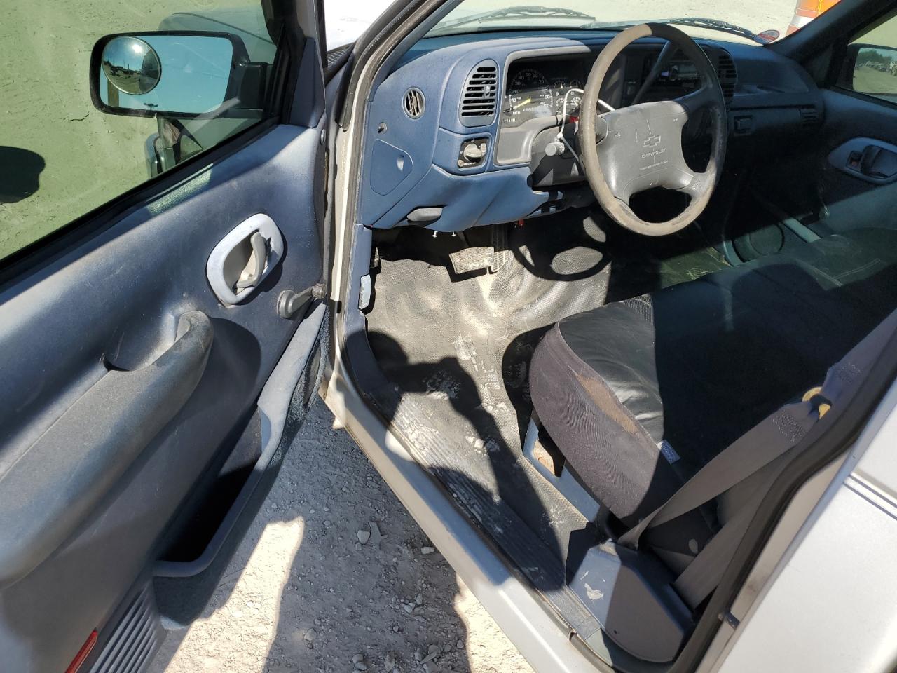 Lot #3271603342 1996 CHEVROLET GMT-400 C1500