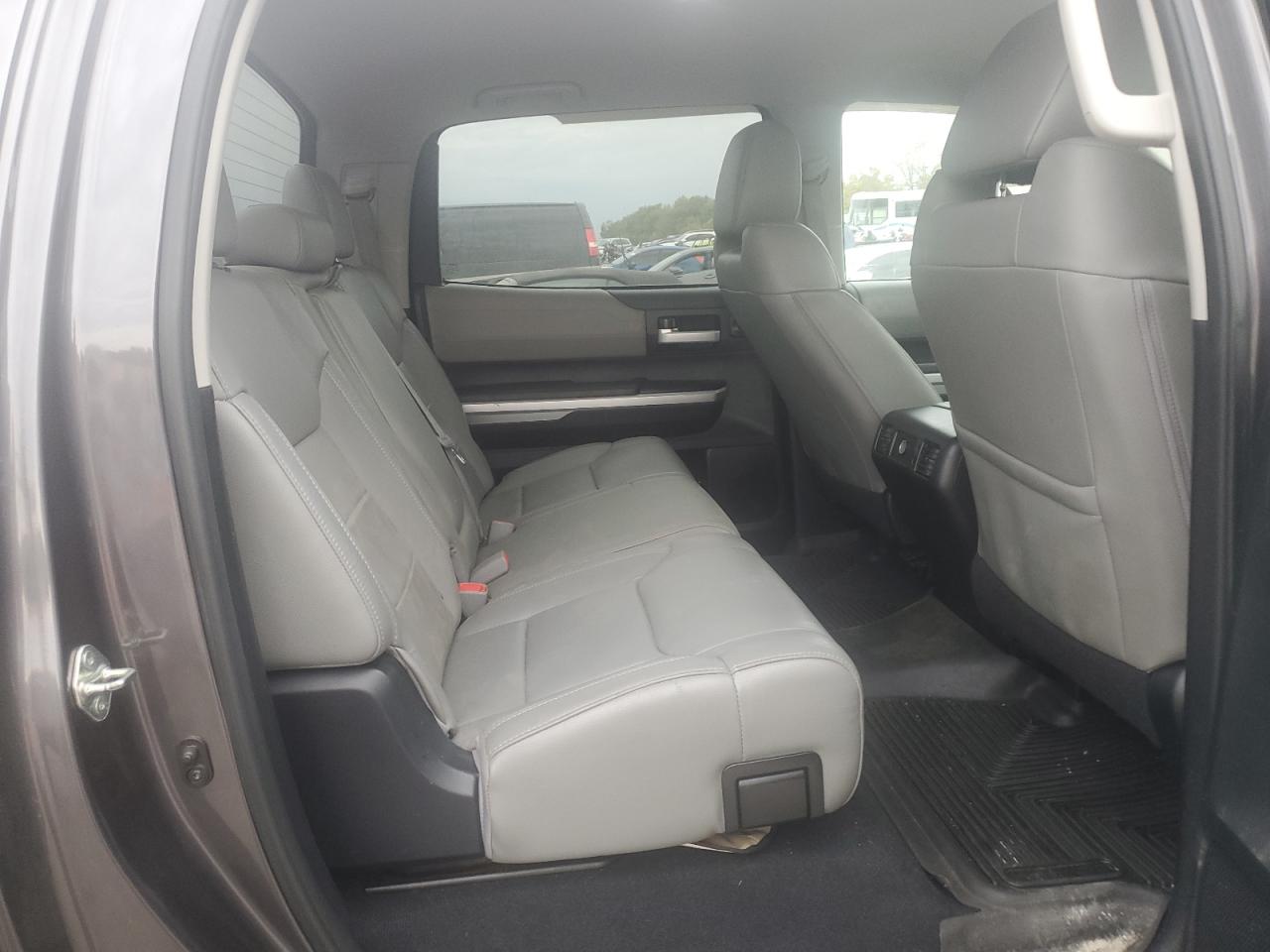 TOYOTA TUNDRA CREWMAX LIMITED