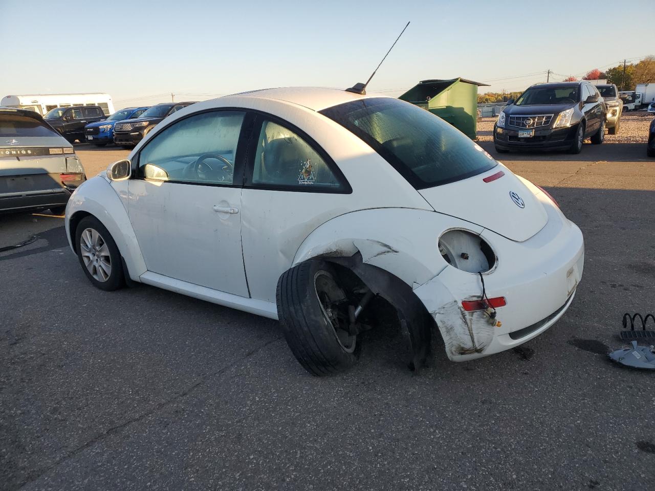 Lot #3273928784 2009 VOLKSWAGEN NEW BEETLE