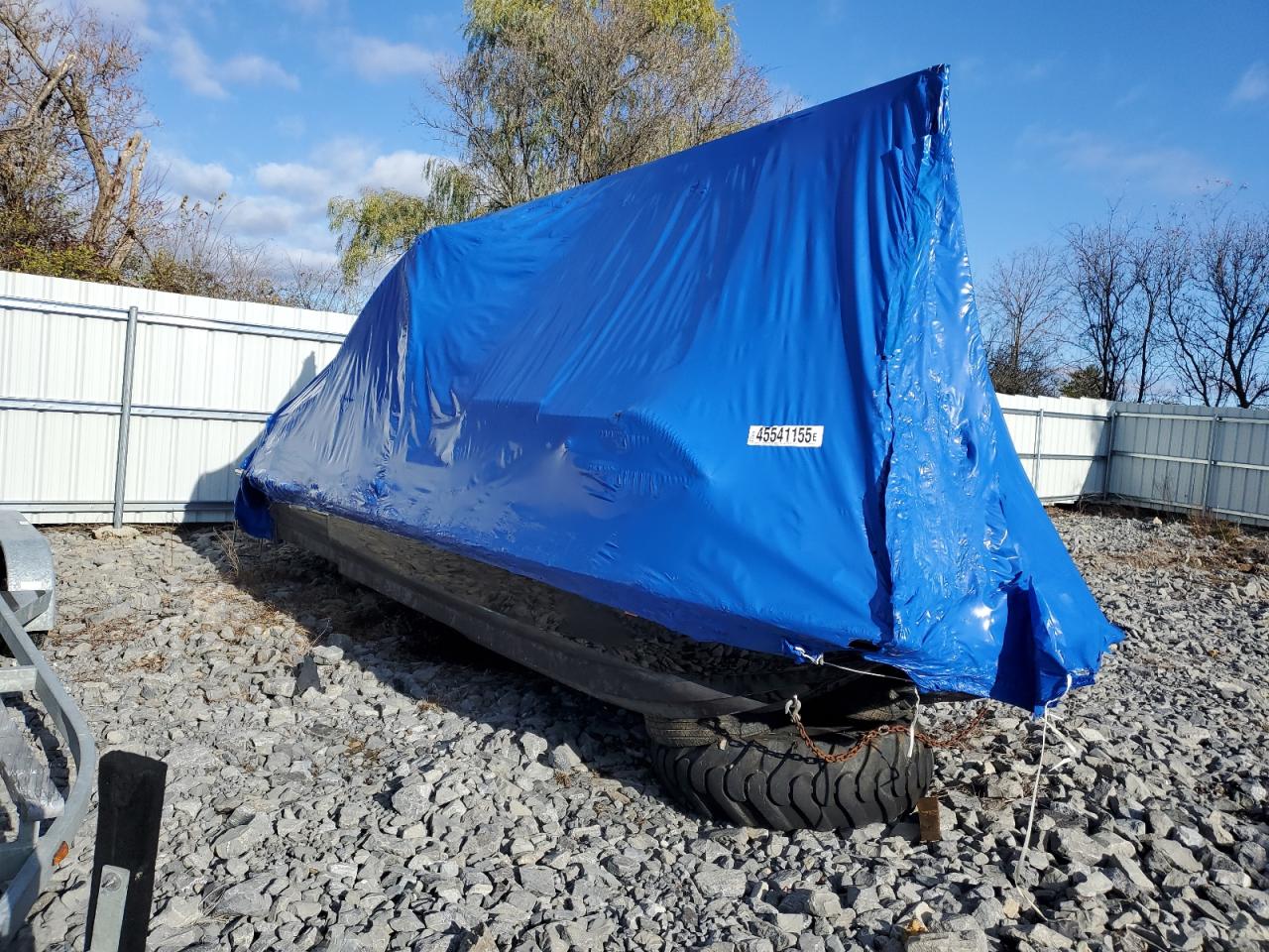 Lot #3285598290 2014 CARAVELLE BOAT