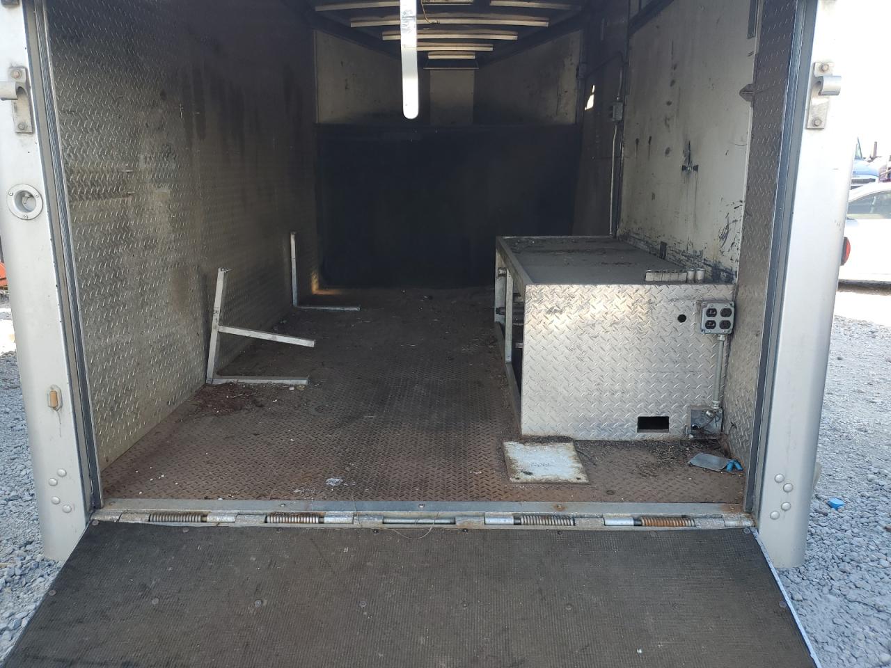 Lot #3315945080 2005 SUNDOWNER UNKNOWN