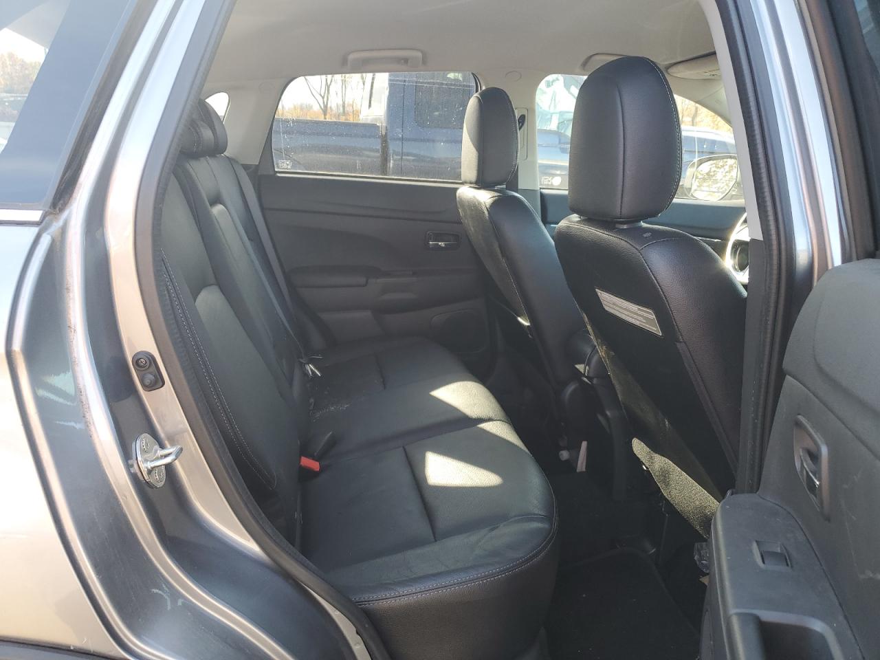 MITSUBISHI OUTLANDER SEL