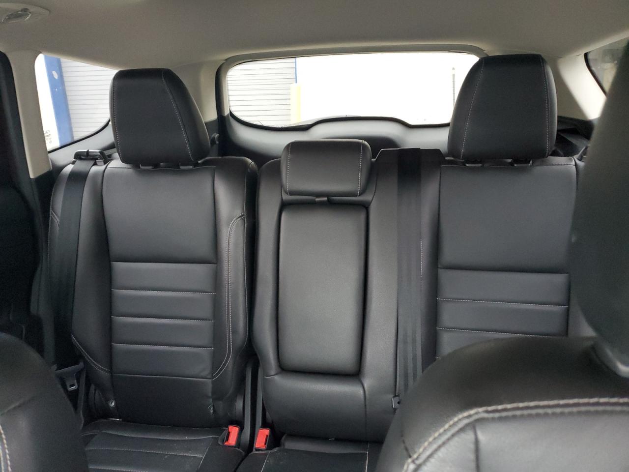 FORD ESCAPE TITANIUM