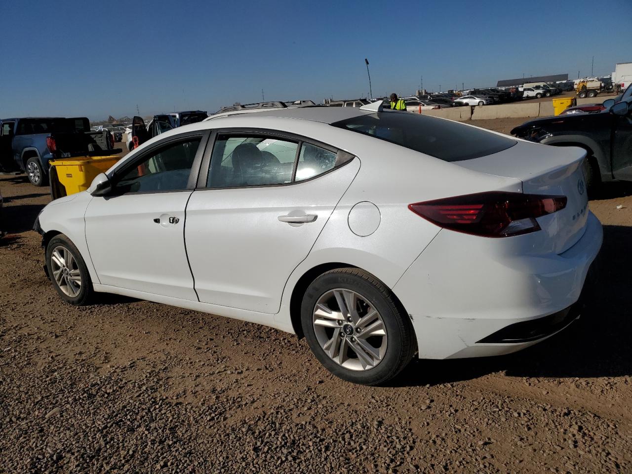HYUNDAI ELANTRA SEL