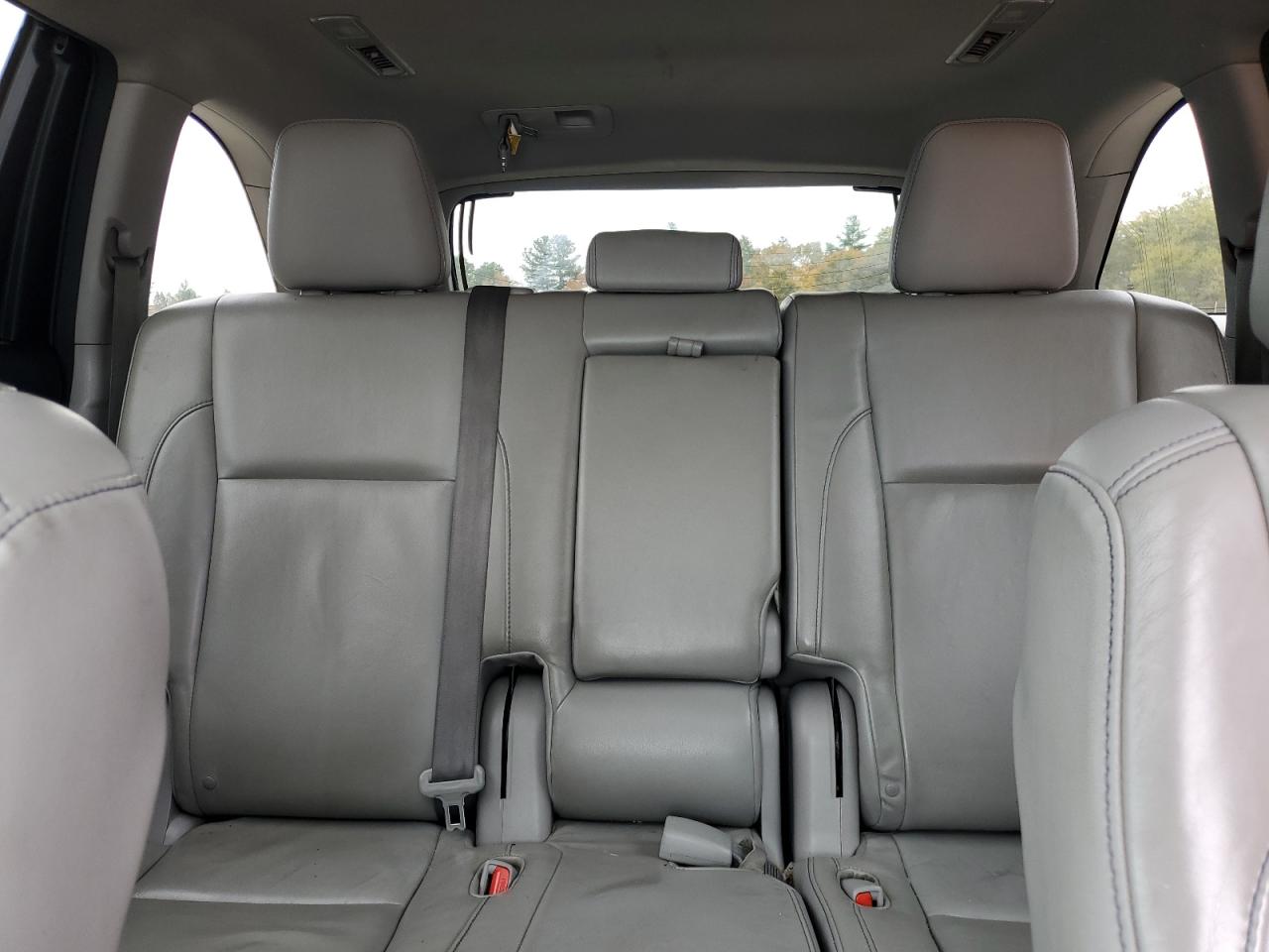 TOYOTA HIGHLANDER XLE