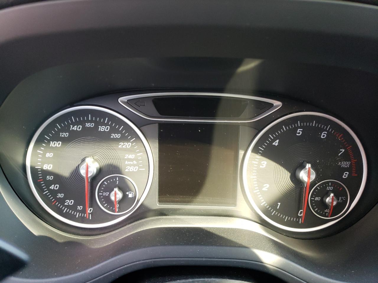 MERCEDES-BENZ B-CLASS B250