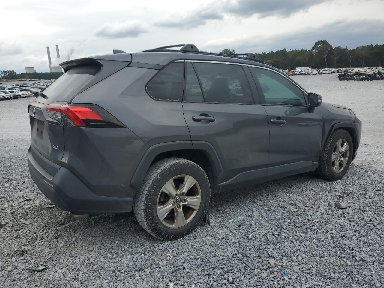 TOYOTA RAV4 XLE