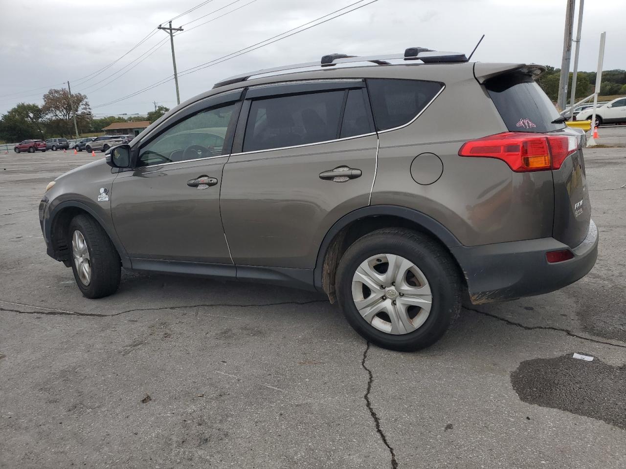 TOYOTA RAV4 LE