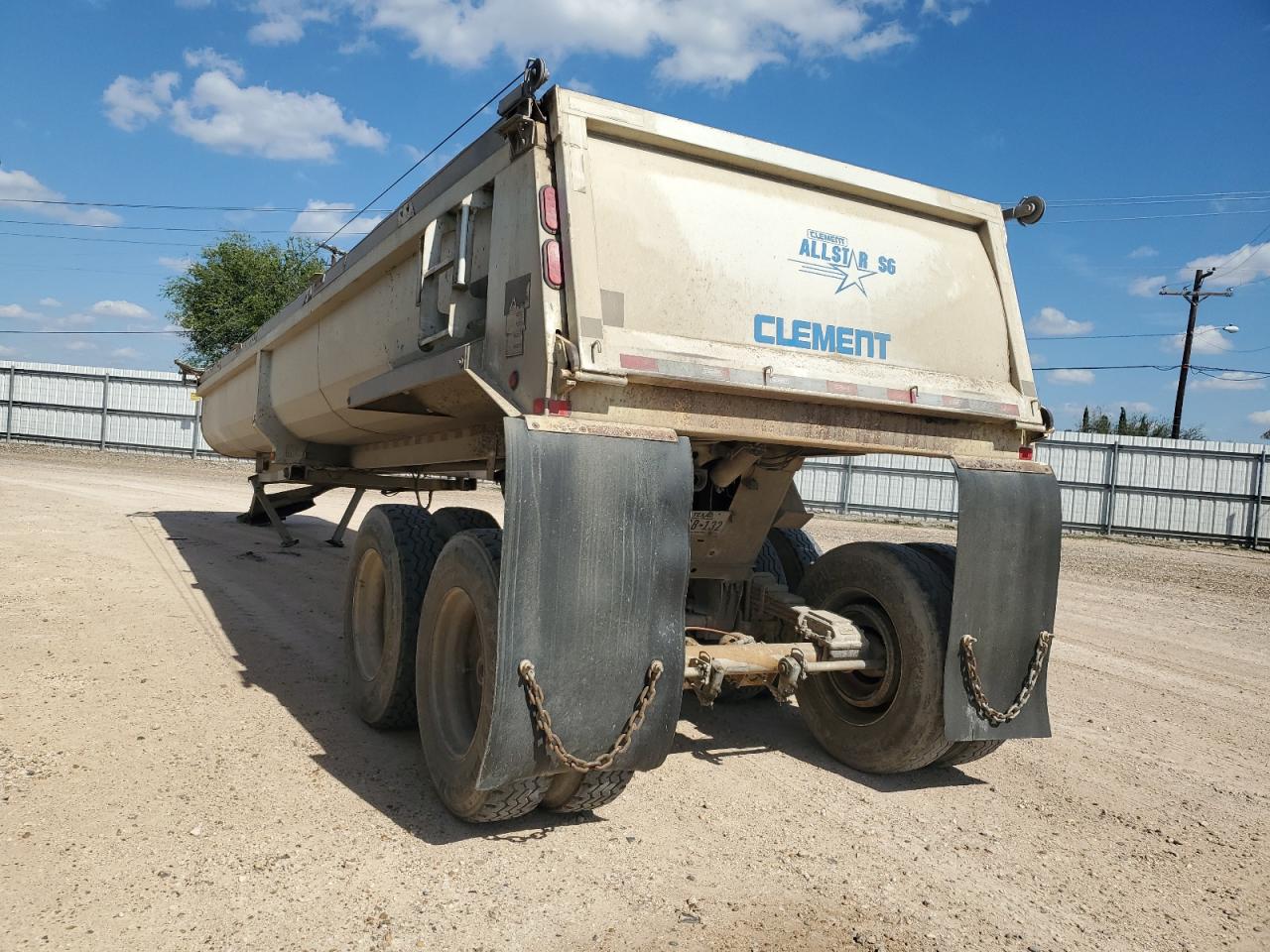 Lot #3304704938 2020 CLEMENT TRAILER