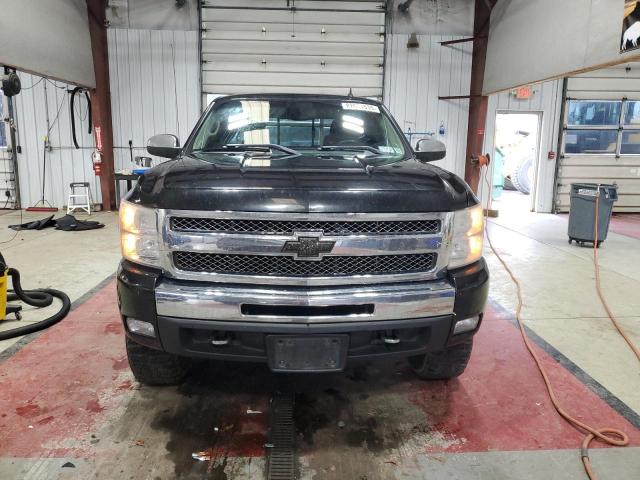 2011 CHEVROLET SILVERADO - 1GCRKSE31BZ294037
