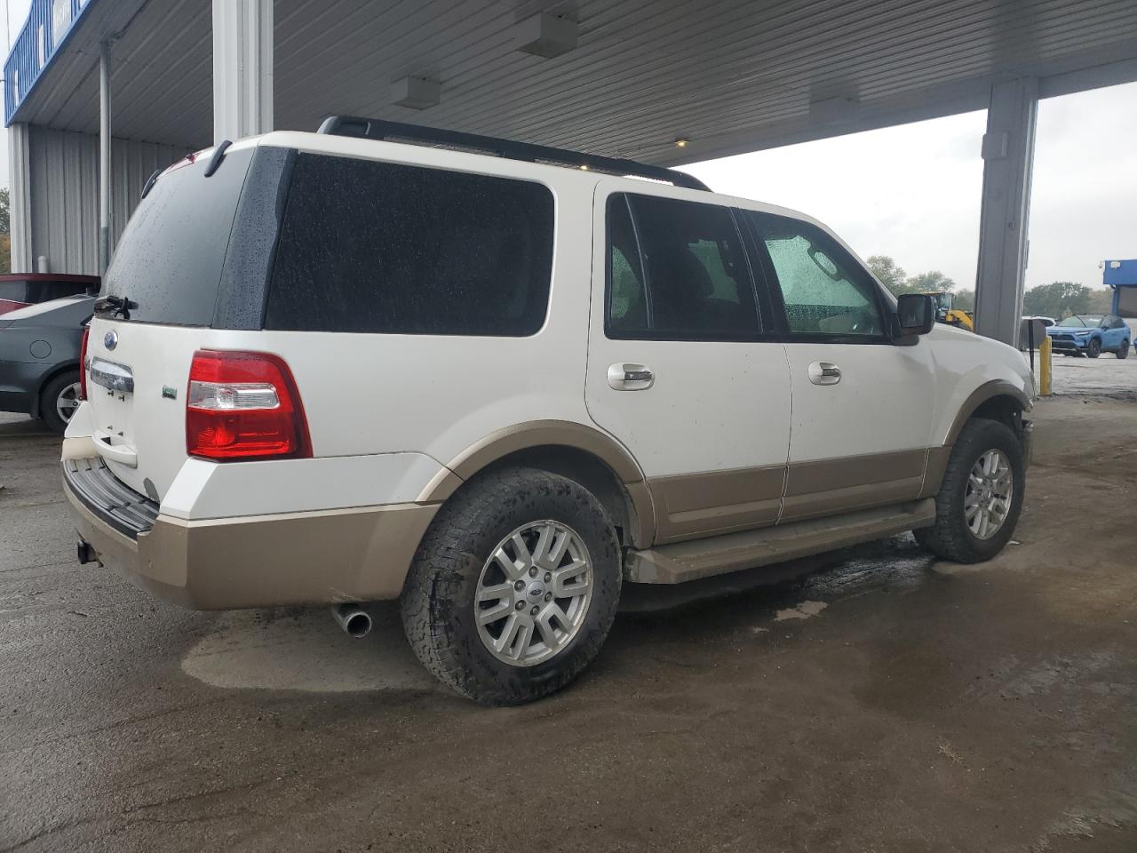 FORD EXPEDITION XLT
