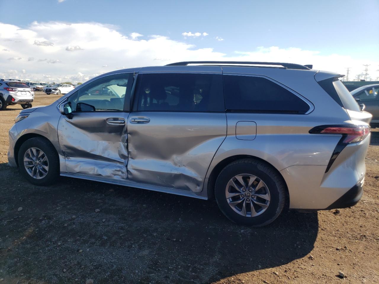 Lot #3282506864 2022 TOYOTA SIENNA LE