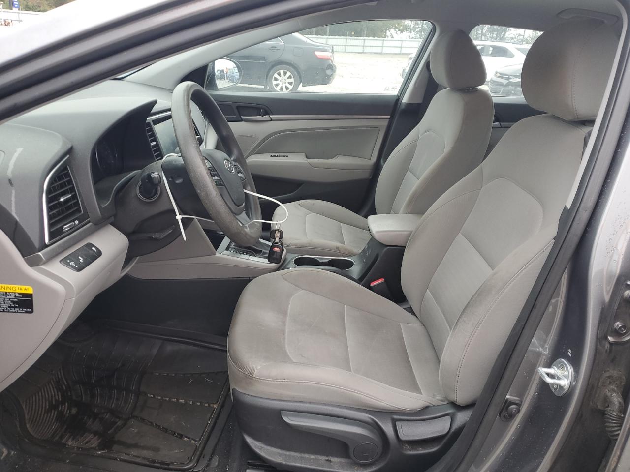 HYUNDAI ELANTRA SEL