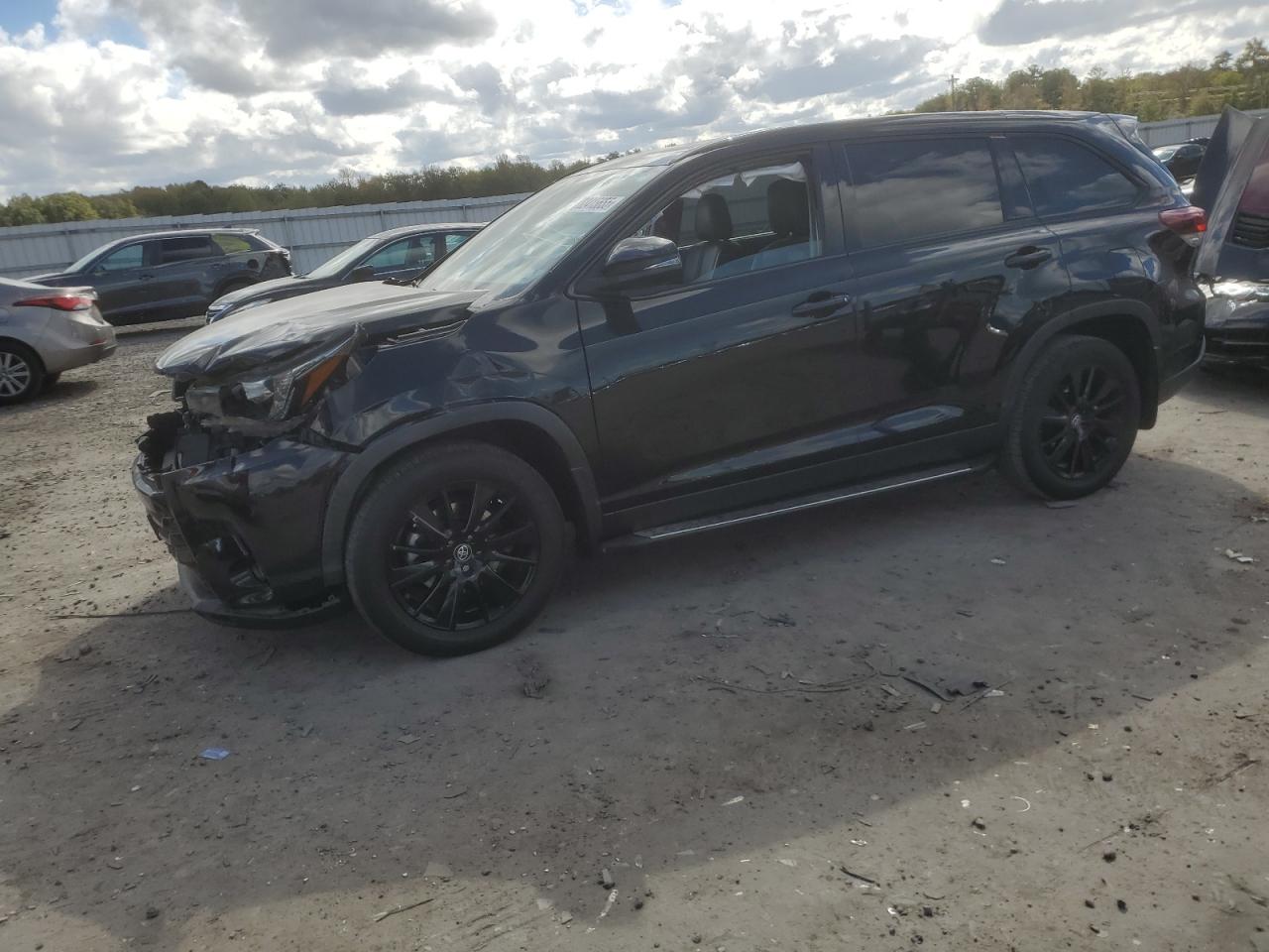 TOYOTA HIGHLANDER SE