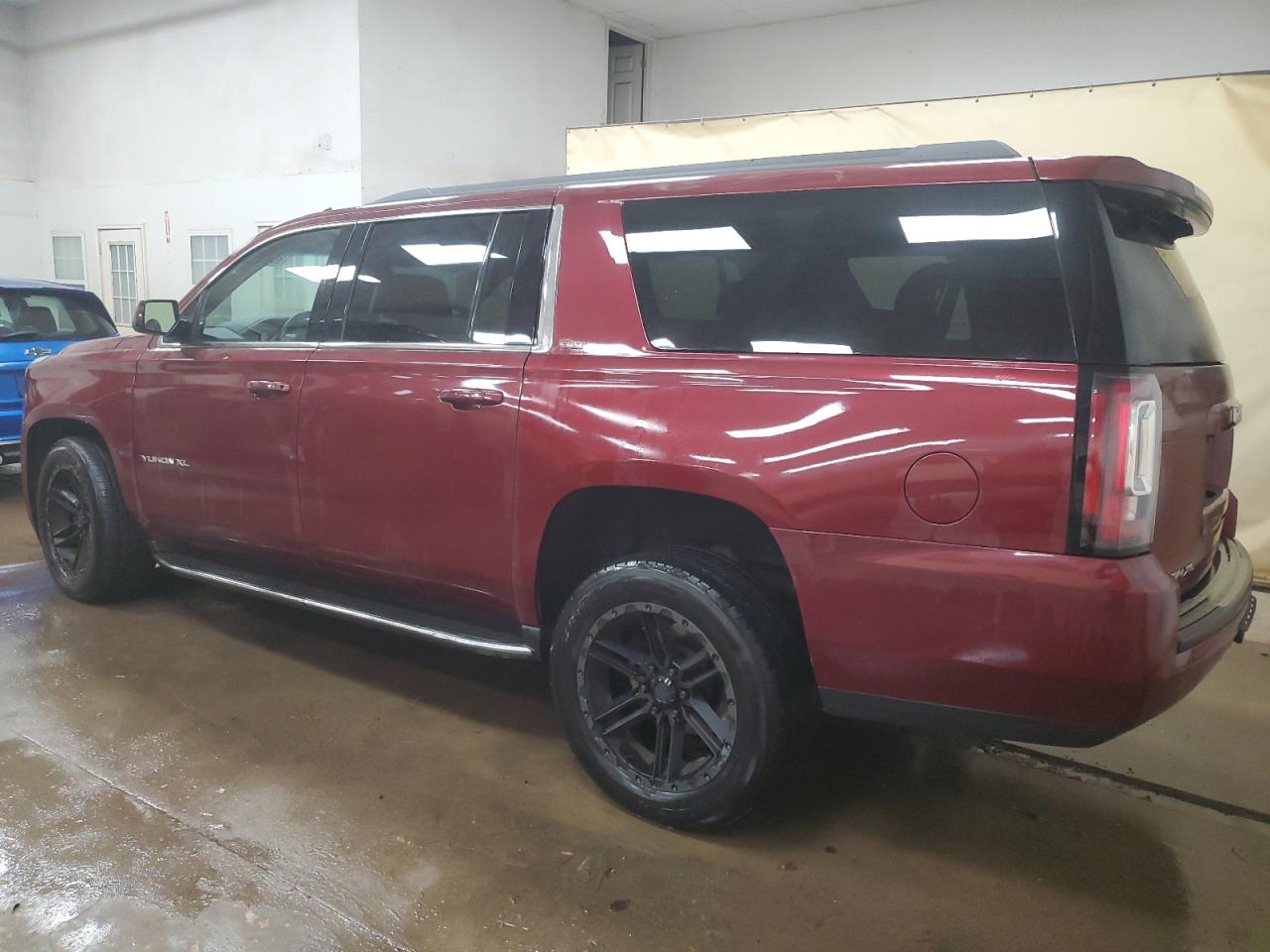 GMC YUKON K1500 SLT