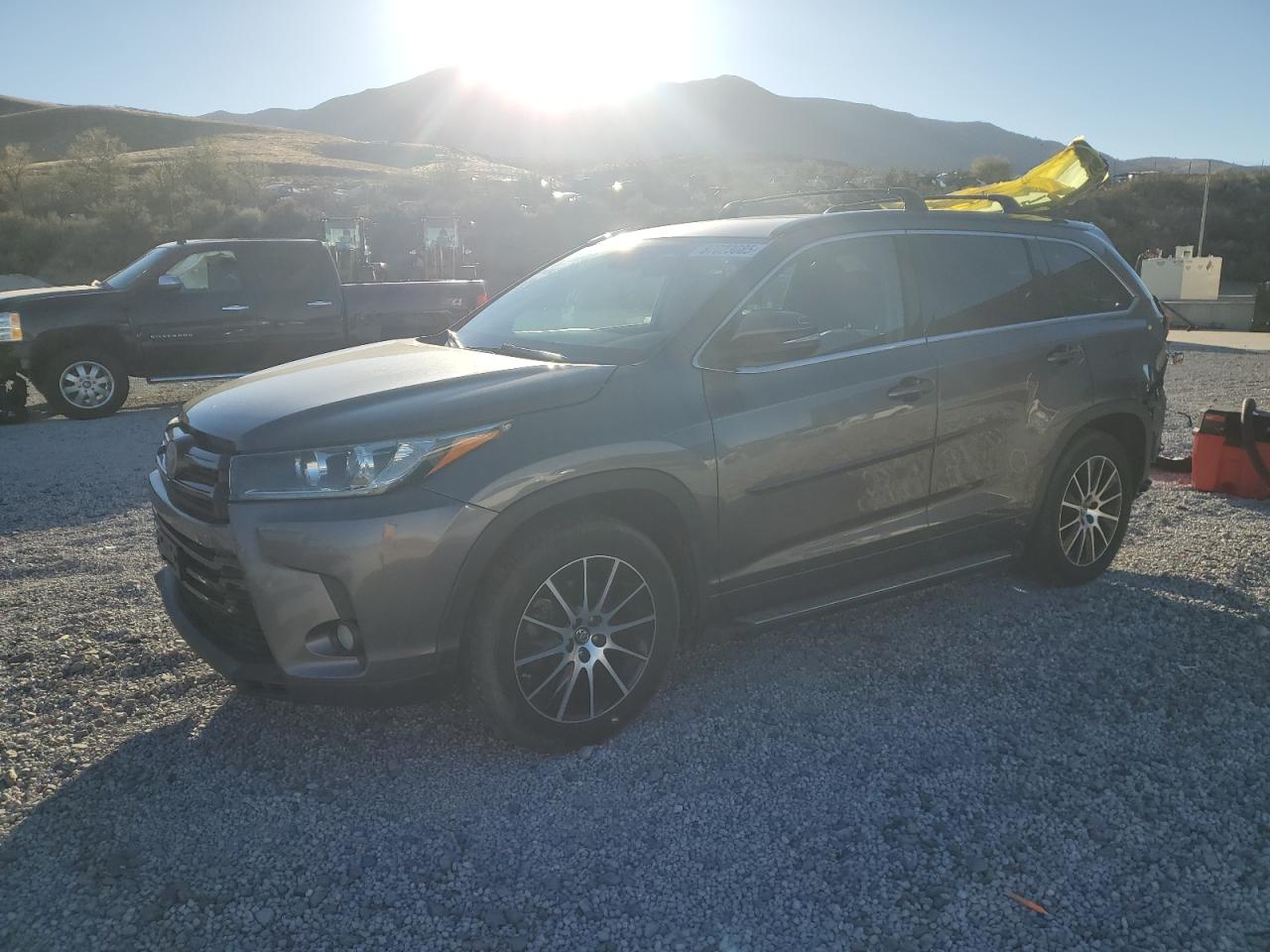 Lot #3302851887 2018 TOYOTA HIGHLANDER