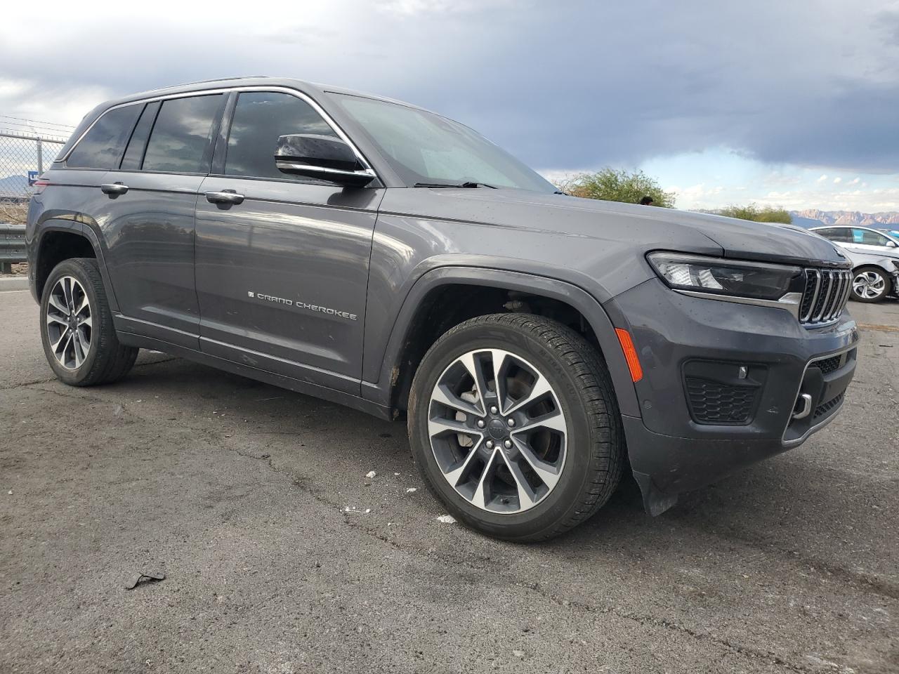 JEEP GRAND CHEROKEE OVERLAND