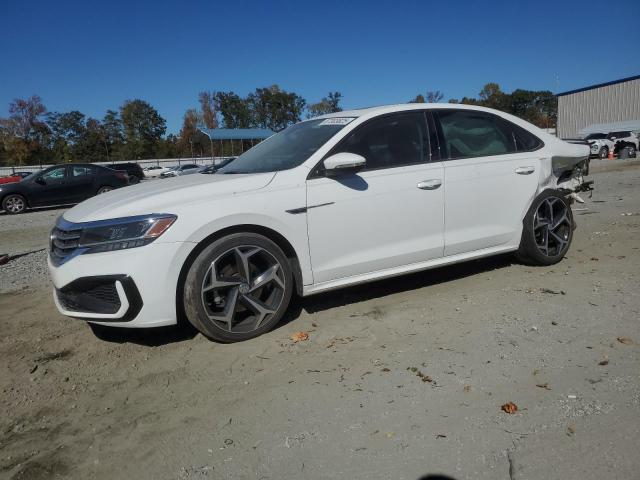 Global Auto Auctions: 2020 VOLKSWAGEN PASSAT R-L