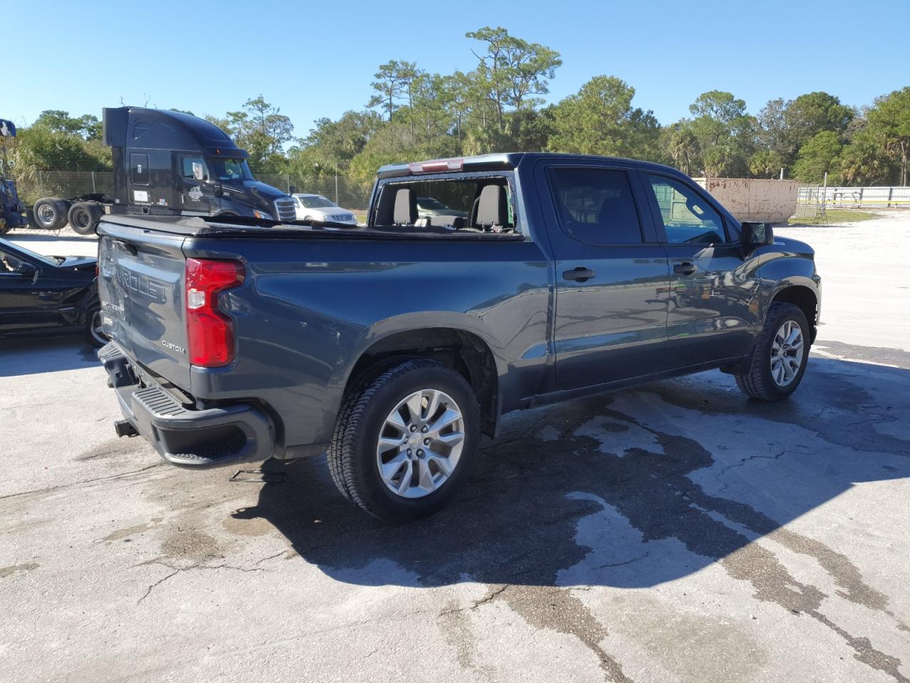 CHEVROLET SILVERADO C1500 CUSTOM