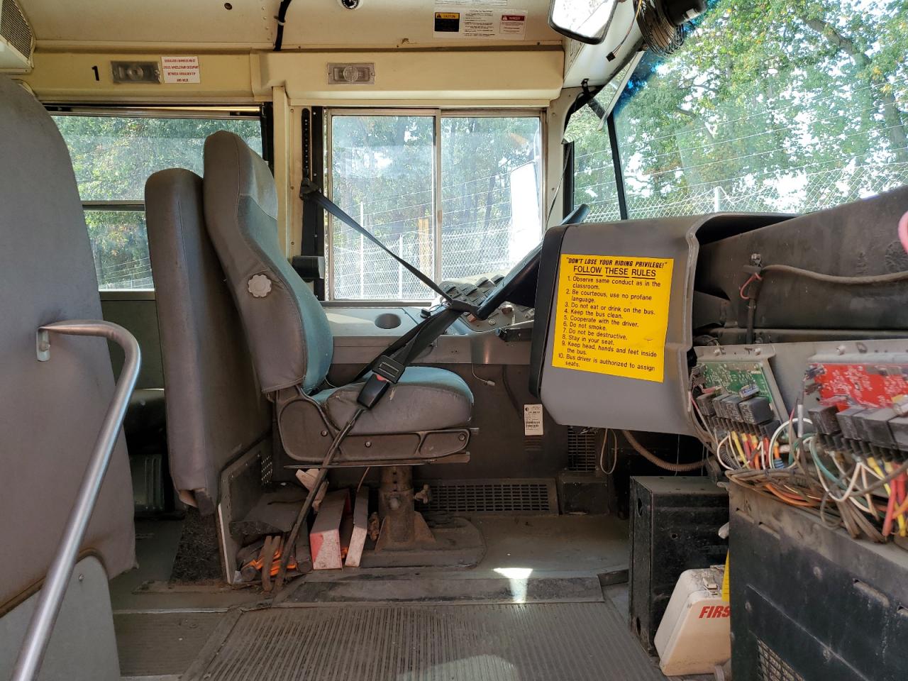 Lot #3273801364 2011 INTERNATIONAL CE SERIES SCHOOL