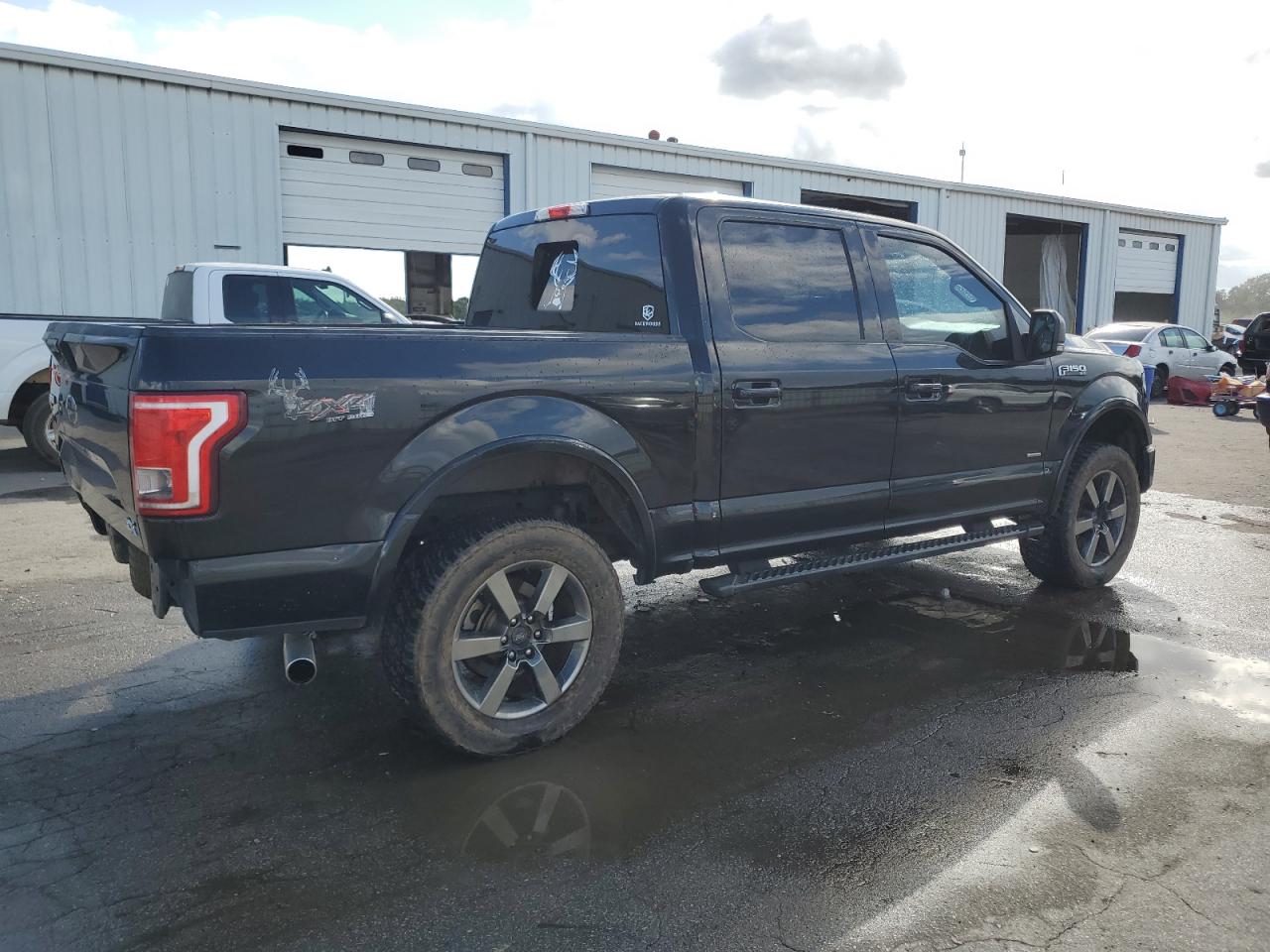 FORD F-150 SUPERCREW
