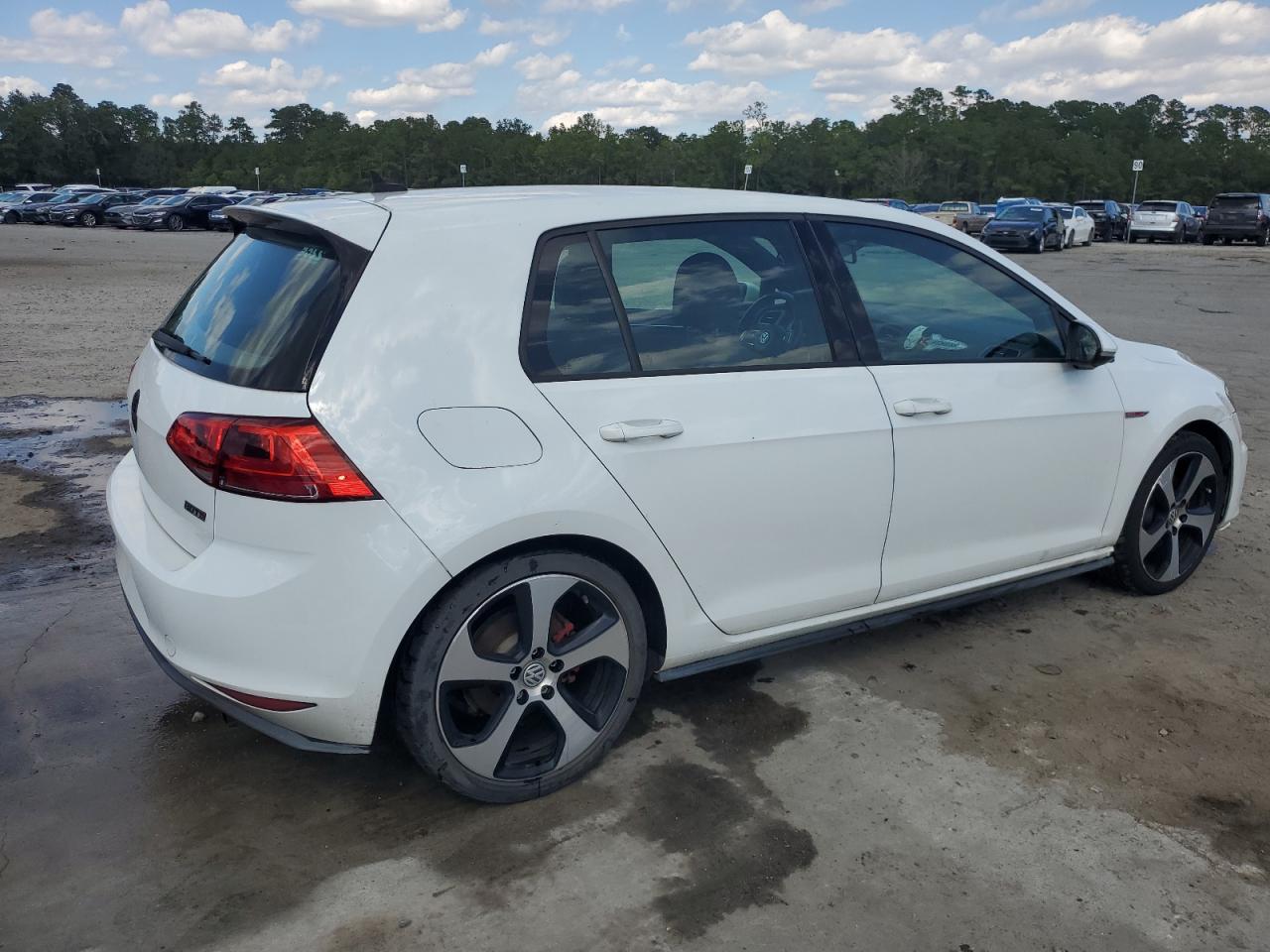 VOLKSWAGEN GOLF GTI S/SE