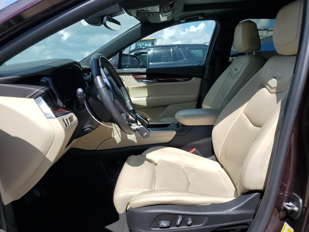 CADILLAC XT5 LUXURY
