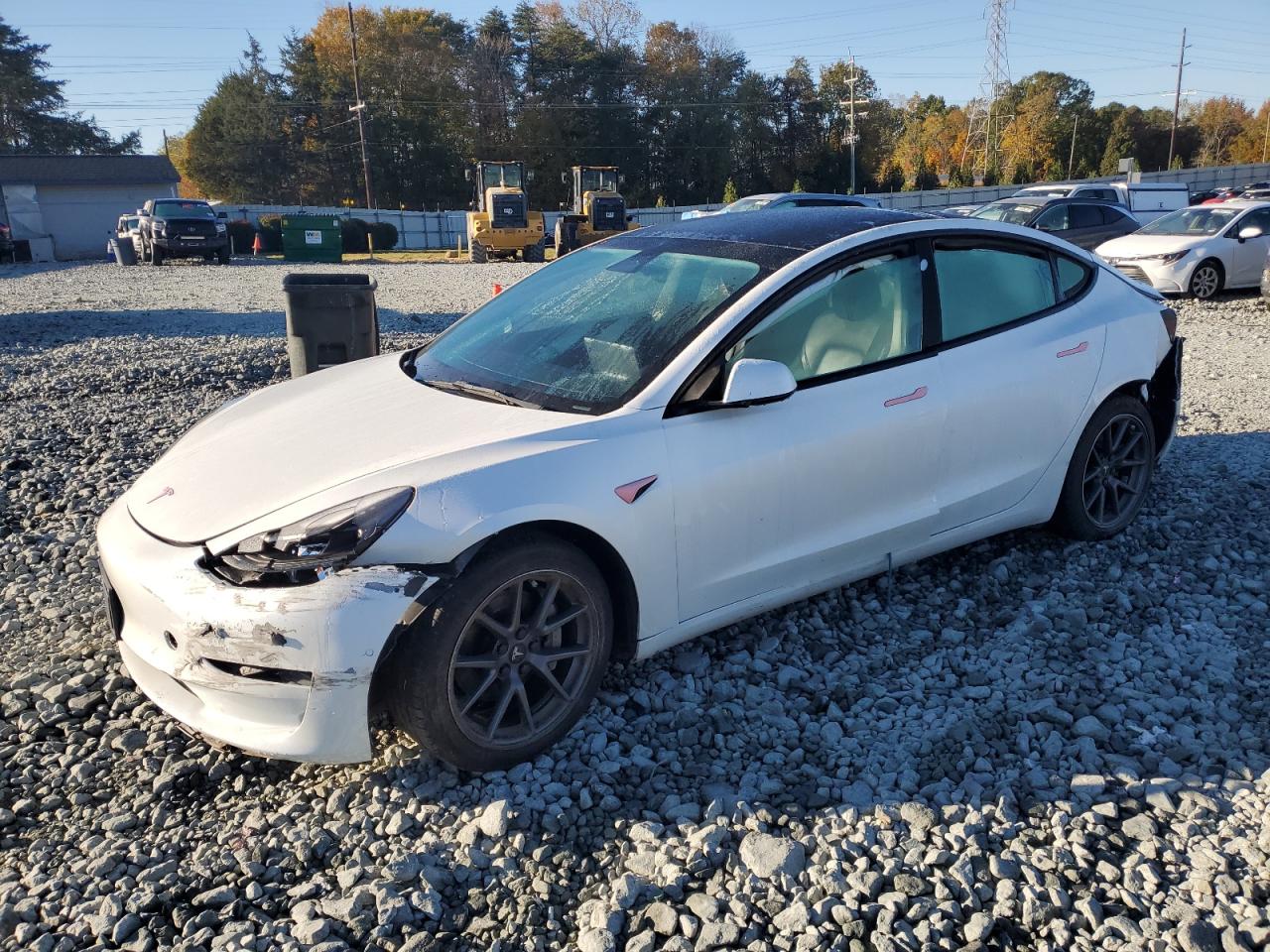 TESLA MODEL 3