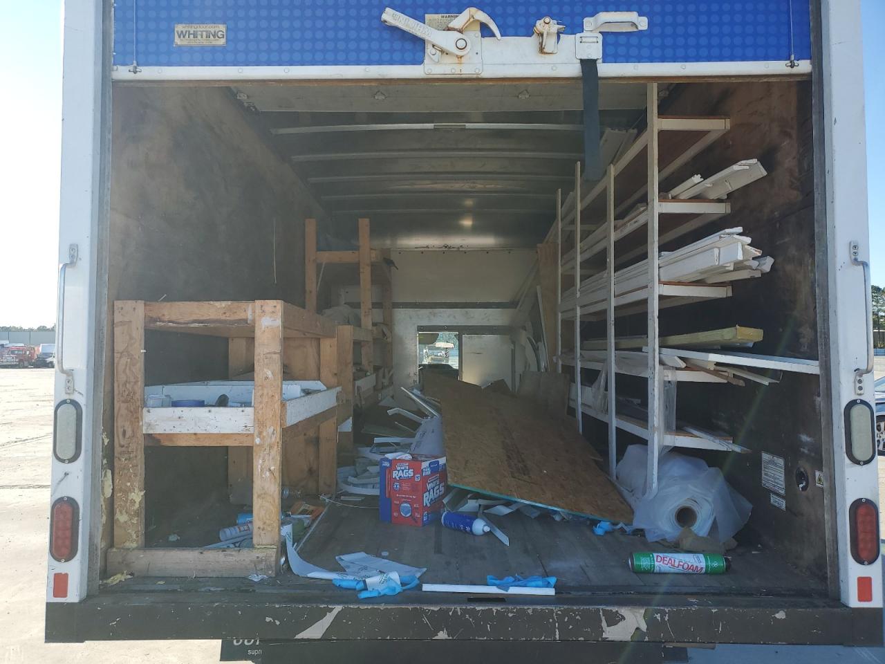 FORD ECONOLINE E450 SUPER DUTY CUTAWAY VAN