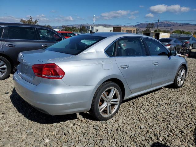 2015 VOLKSWAGEN PASSAT SE - 1VWBV7A31FC029300