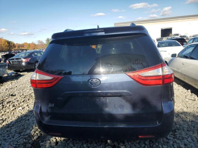 2018 TOYOTA SIENNA XLE 5TDYZ3DC3JS955551
