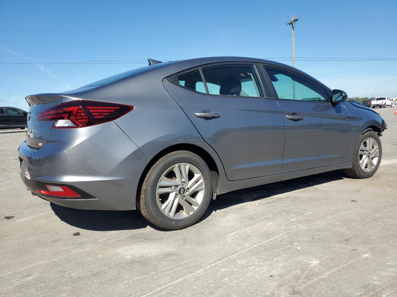 HYUNDAI ELANTRA SEL