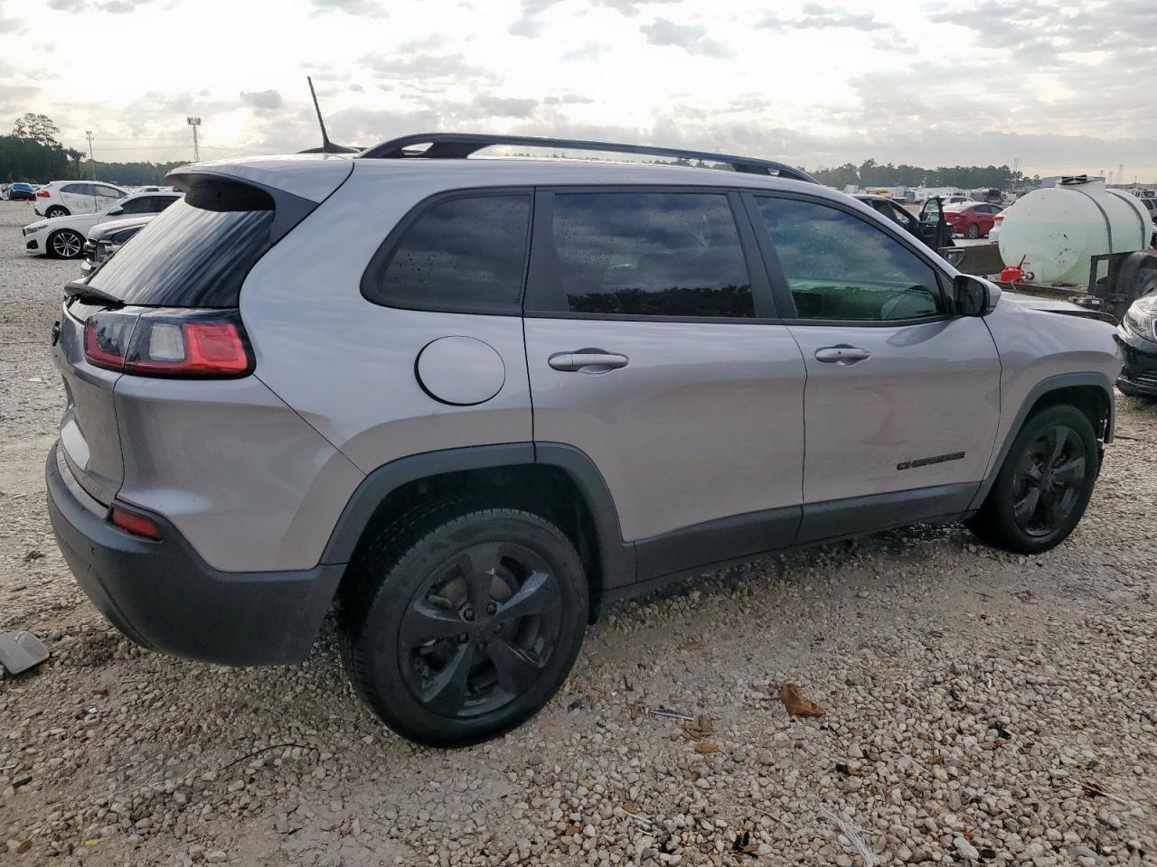 JEEP GRAND CHEROKEE LATITUDE PLUS