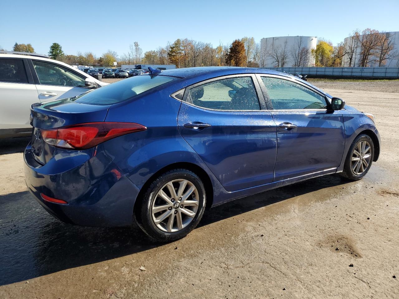 HYUNDAI ELANTRA SE