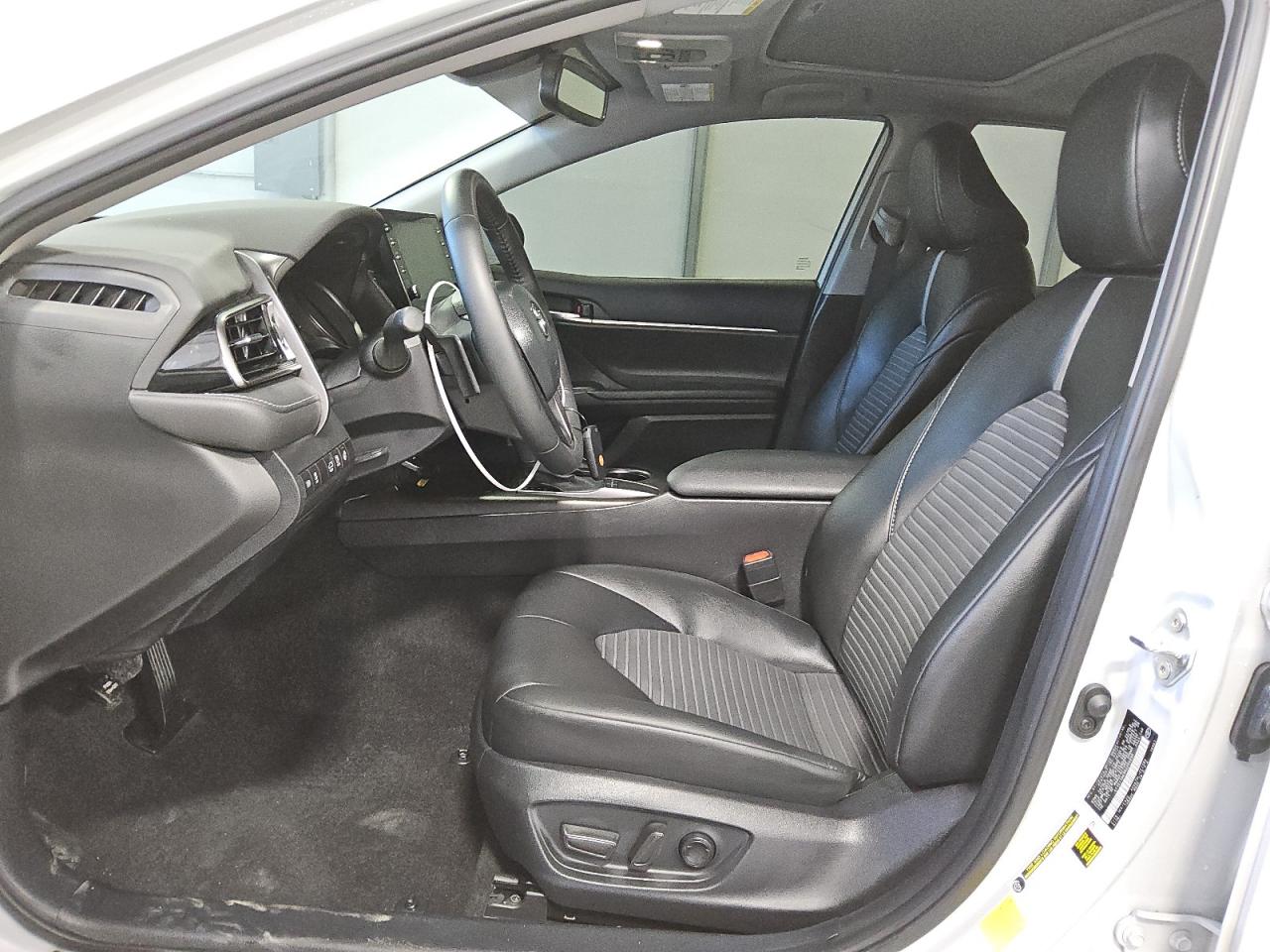 TOYOTA CAMRY SE NIGHT SHADE