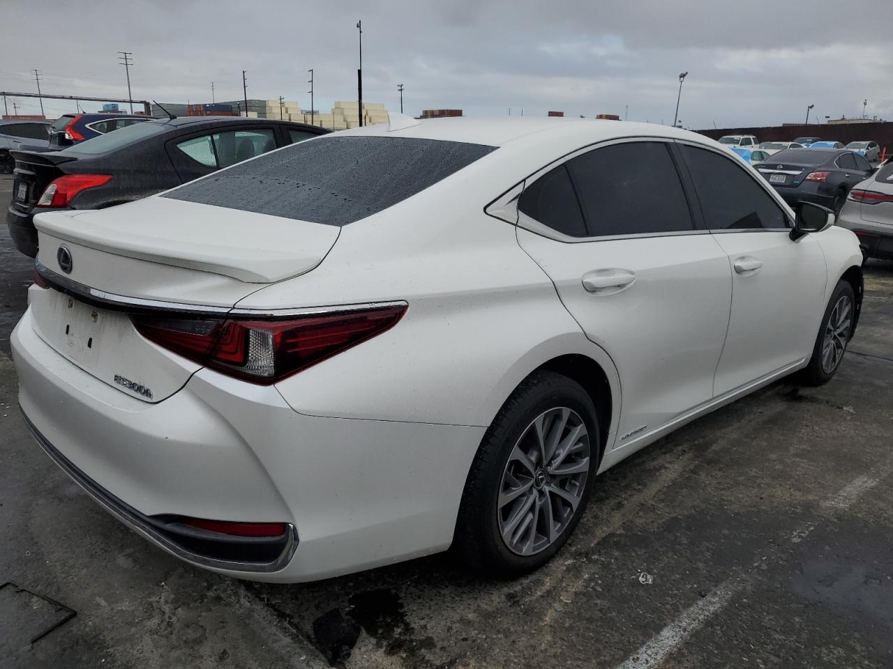 LEXUS ES 300H BASE