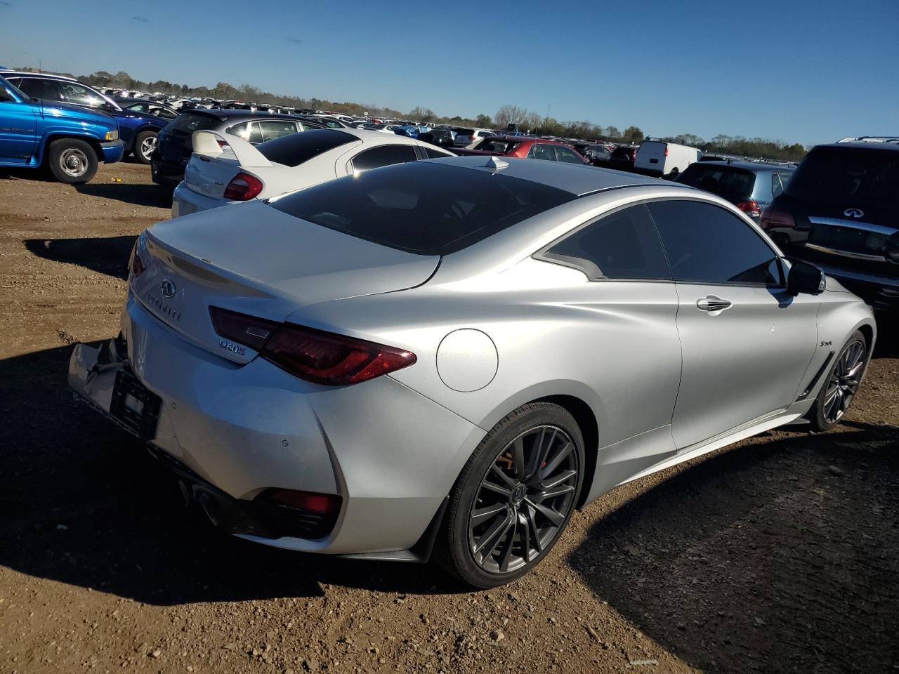 INFINITI Q60 RED SPORT 400