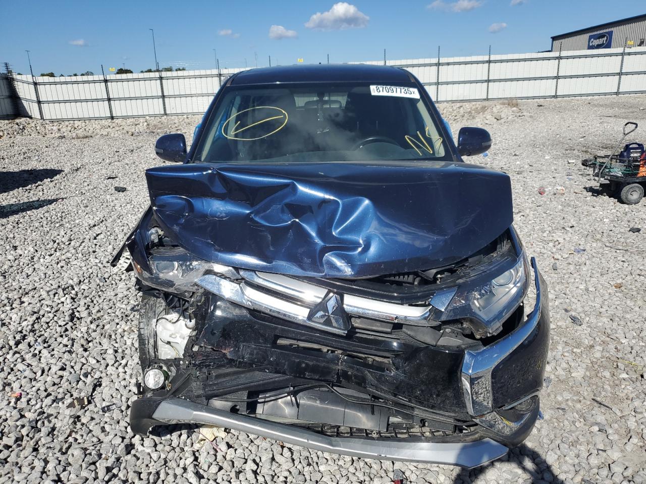 MITSUBISHI OUTLANDER SE